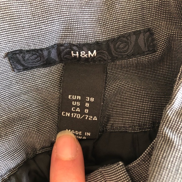 H&M gray flare skirt - Picture 6 of 6